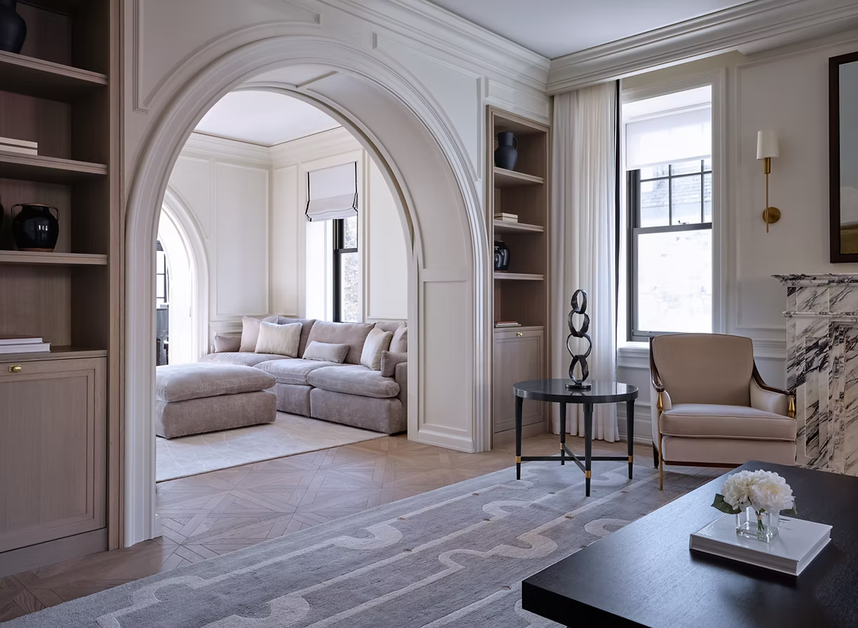 Renovated interior with sculptural curves and natural light